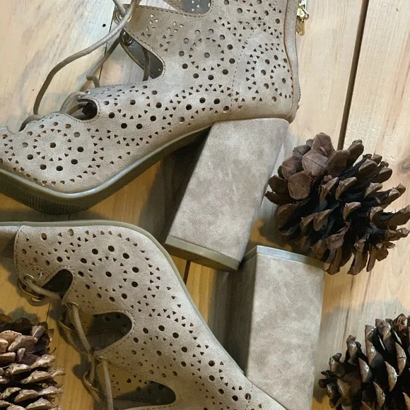 Guess shoes - Picture 2 of 8